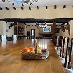 Requejo Cerca De Benavente Tr 49426 Villa *