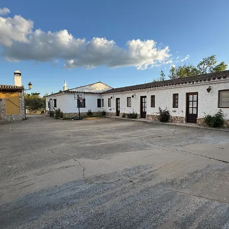 Requejo Cerca De Benavente Tr 49426 Villa *