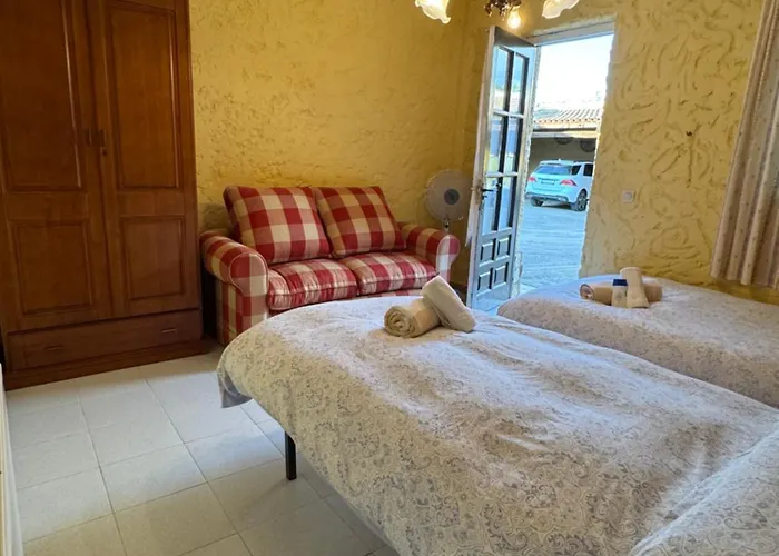 빌라 Requejo Cerca De Benavente Tr 49426 *